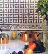 LES CLASSIQUES décor CARRE PRUNE